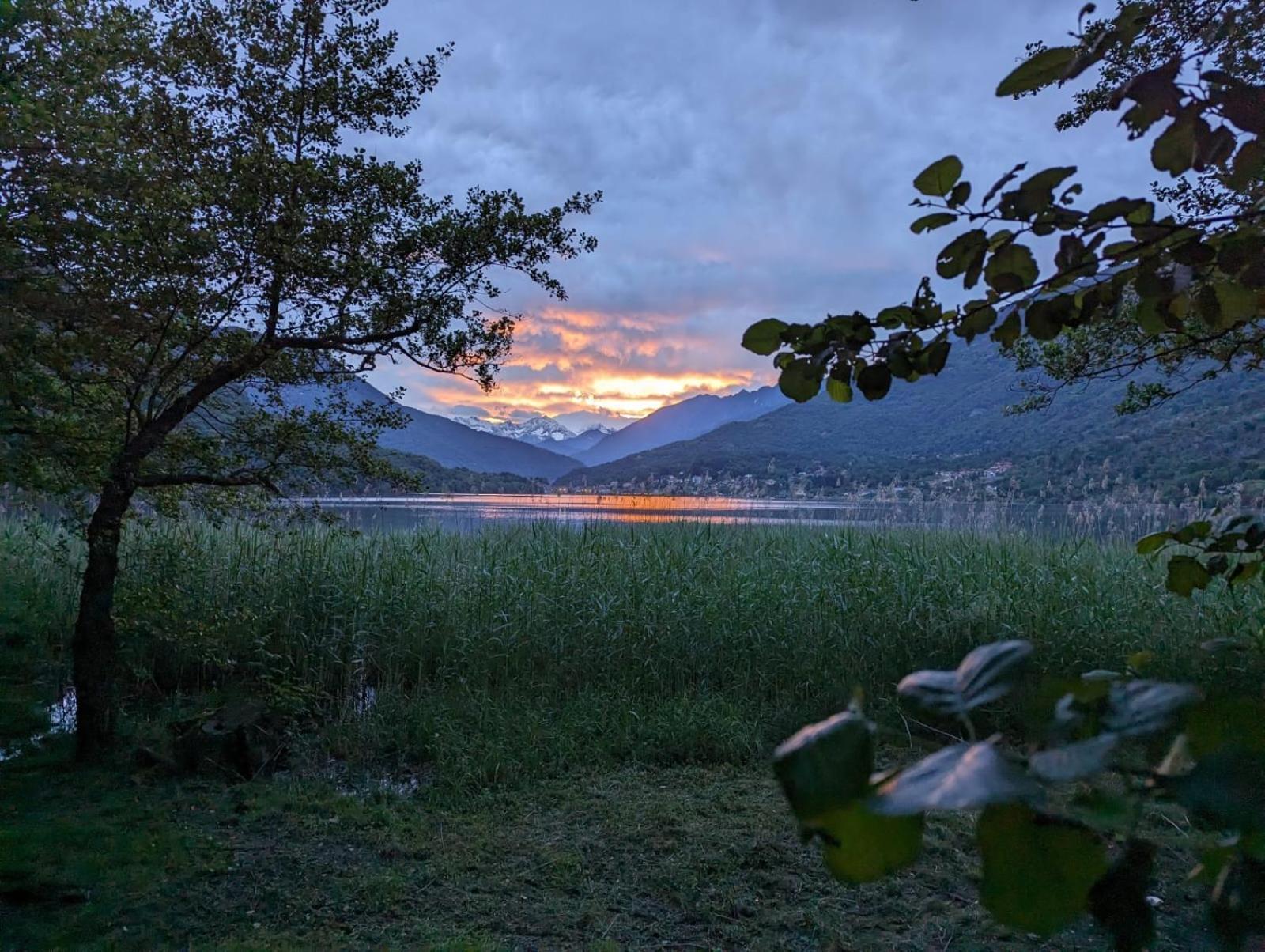 Tra La Stazione E Il Lago Lägenhet Verbania Exteriör bild